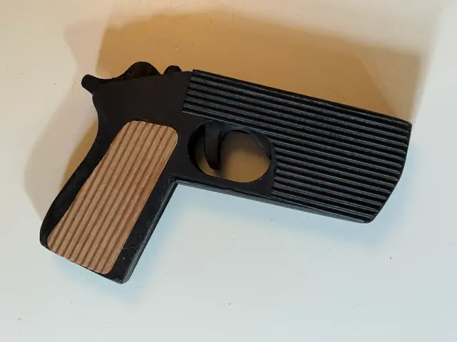 Prop Gun
